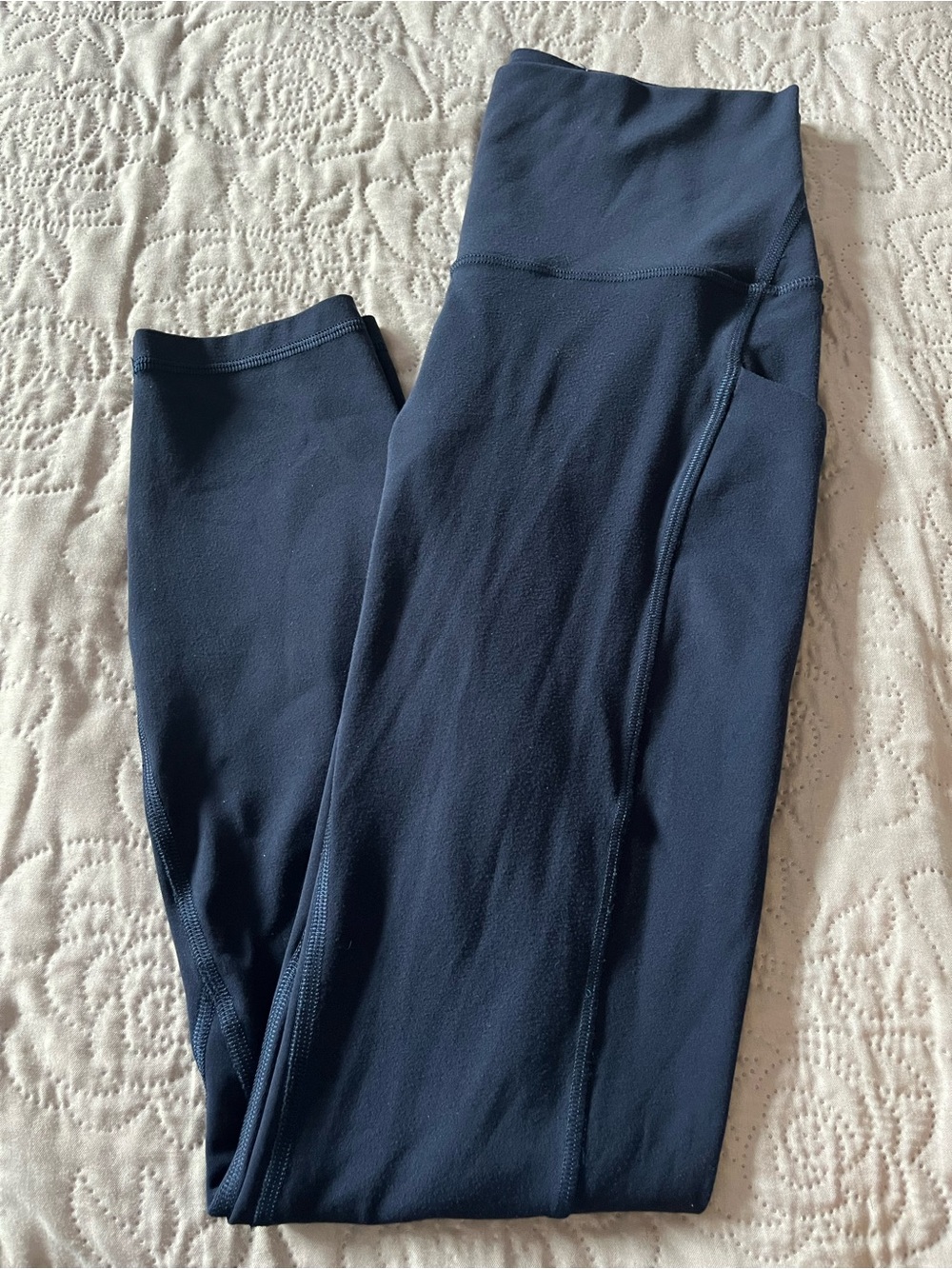 Lululemon Navy Align w/pockets